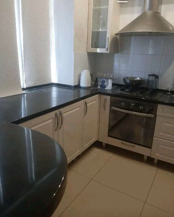 Center! I will sell a chic 3-room Stalinka in Kharkiv