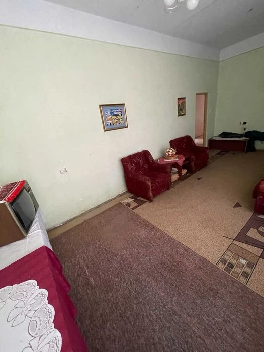 Продажа 3 к. квартиры в центре (пгт.Богородчаны)