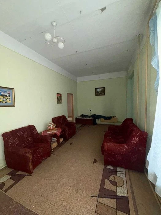 Продажа 3 к. квартиры в центре (пгт.Богородчаны)