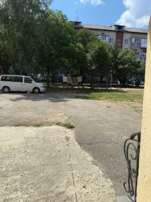 Продажа 3 к. квартиры в центре (пгт.Богородчаны)