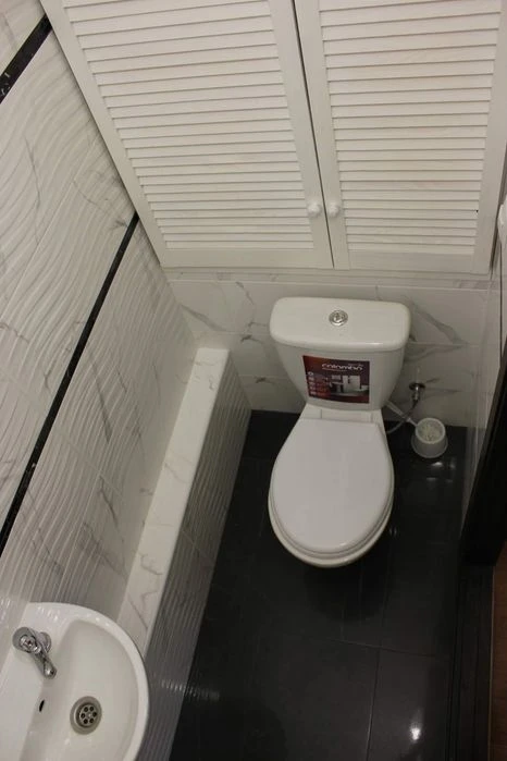 Selling a 2-bedroom apartment in Gmyra.