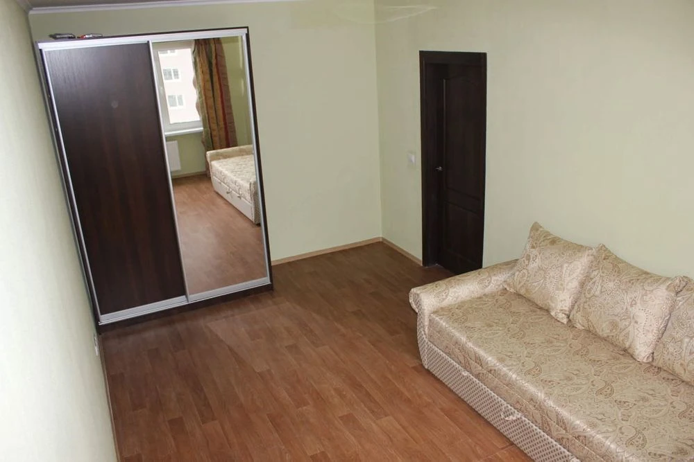 Selling a 2-bedroom apartment in Gmyra.