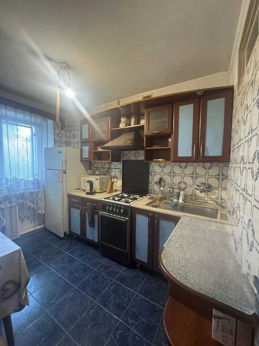 Продам 3-комн. квартиру на Таирова (ул. Александра Невского)