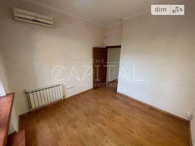 For sale 4-room apartment 83 sq. m. on Shota Rustaveli St. 44 • ID 3