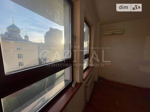 For sale 4-room apartment 83 sq. m. on Shota Rustaveli St. 44 • ID 3