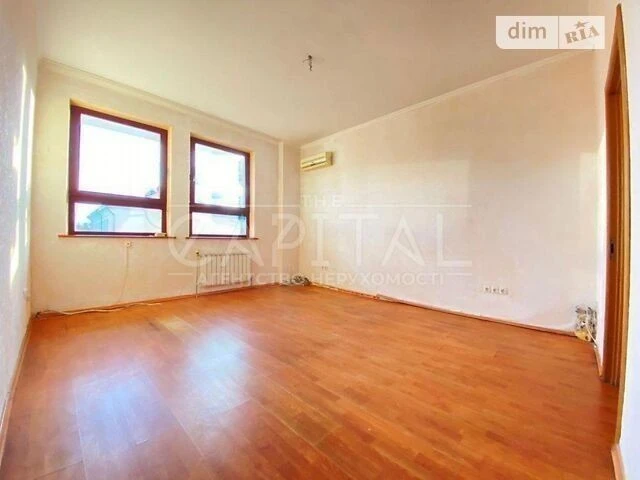 For sale 4-room apartment 83 sq. m. on Shota Rustaveli St. 44 • ID 3