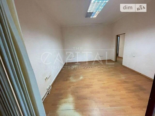 For sale 4-room apartment 83 sq. m. on Shota Rustaveli St. 44 • ID 3