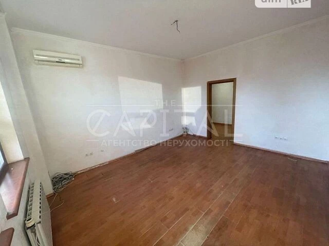 For sale 4-room apartment 83 sq. m. on Shota Rustaveli St. 44 • ID 3