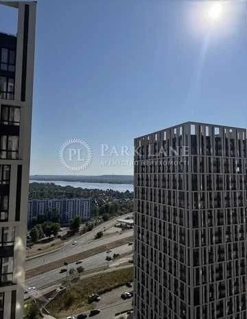 2k sq m Slavutych Zarichna 2 min metro 10 min center Zarichny Seven