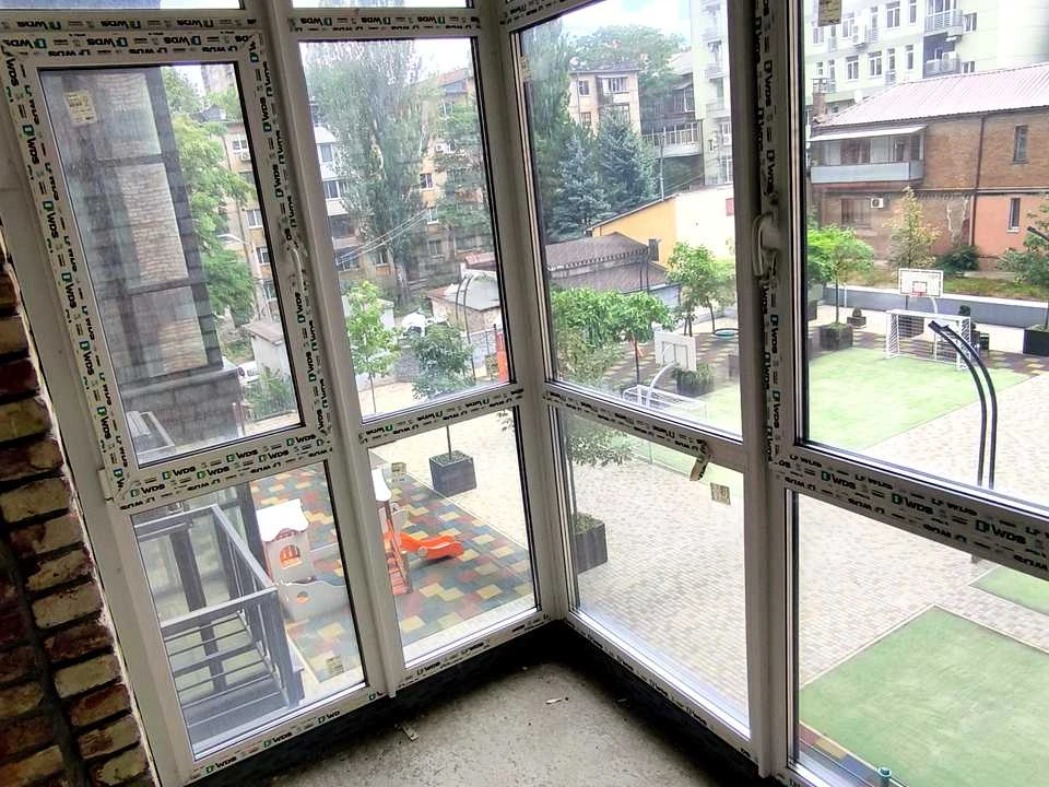 Apartment. Dnipro, Shevchenko lane.
