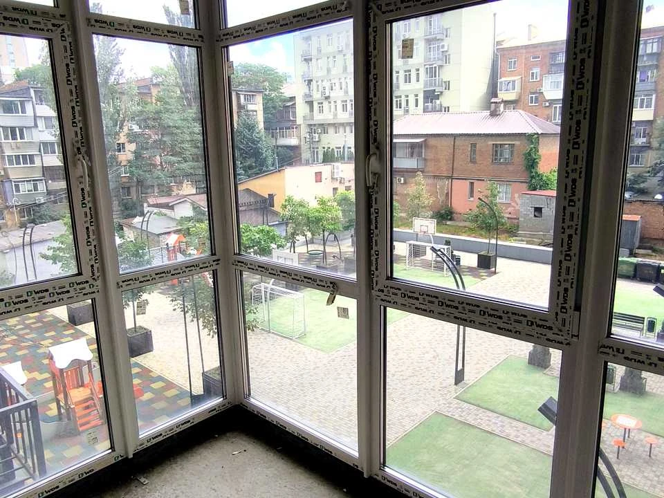 Apartment. Dnipro, Shevchenko lane.
