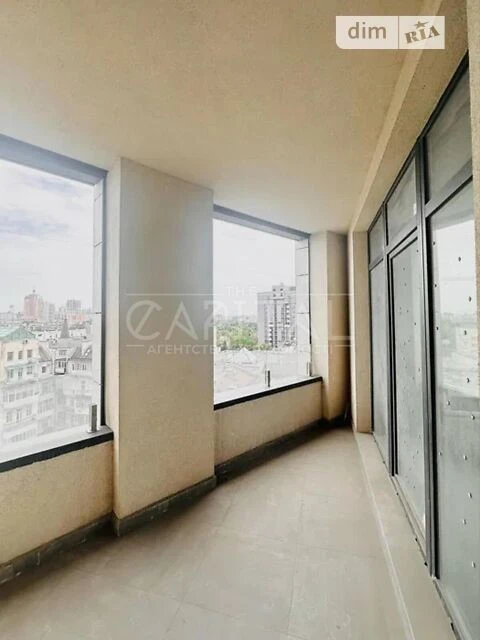 Sale of 3-room apartment 88 sq. m. on Sichovykh Striltsiv 52A •