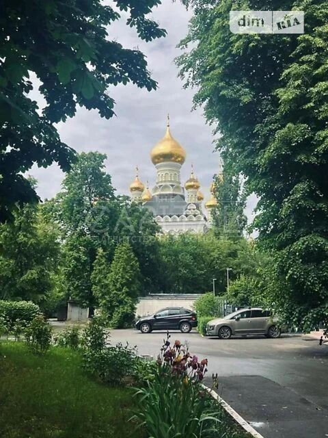 Sale of 3-room apartment 88 sq. m. on Sichovykh Striltsiv 52A •