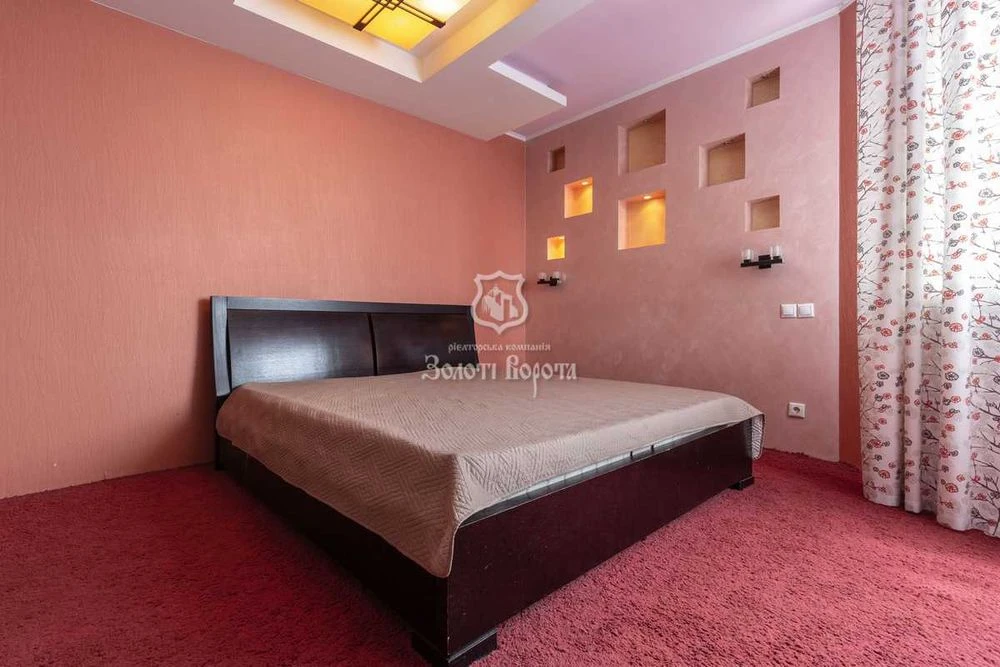 Apartment, 2 rooms. Good condition. Simʼyi Steshenkiv, 7, Borshchahivka, S