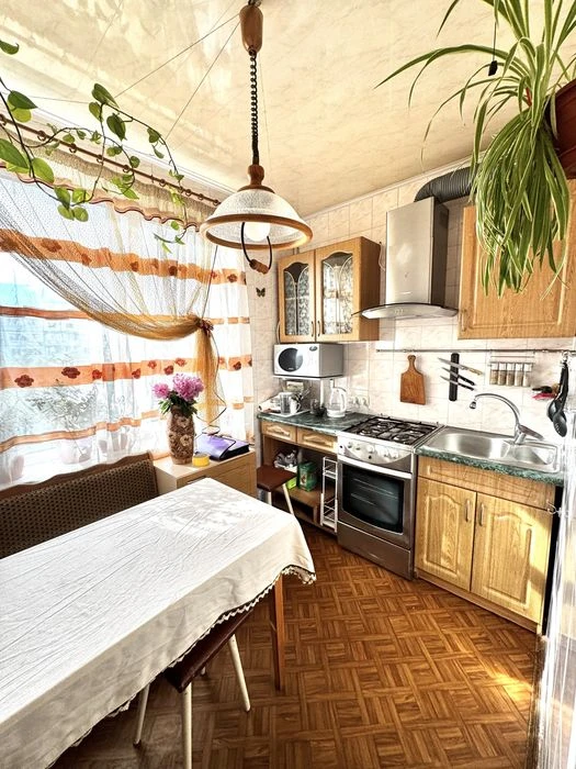 for sale 3-room apartment Saltovka metro Saltovskoe
