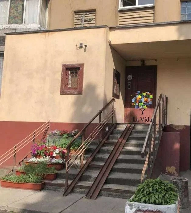 Продам 1к. квартиру по ул. Георгия Гонгадзе 32
