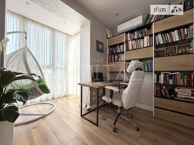 Продаж 2к квартири 85 кв. м на вул. Метрологічна 52 • ID 346
