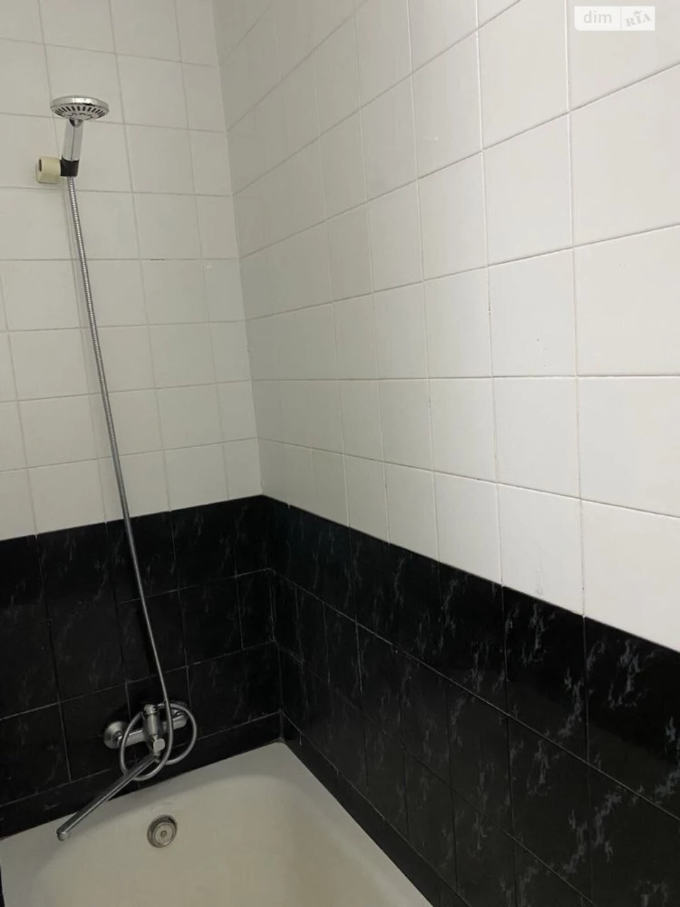 Long-Term Apartment Rental