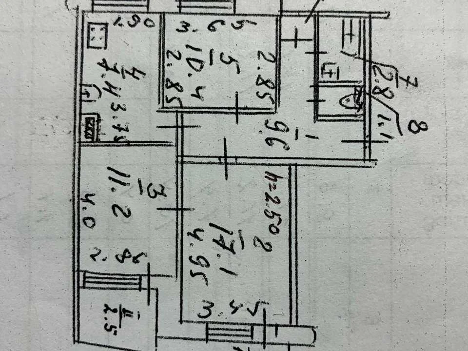 Apartment. Dnipro, Dobrovoltsiv lane.