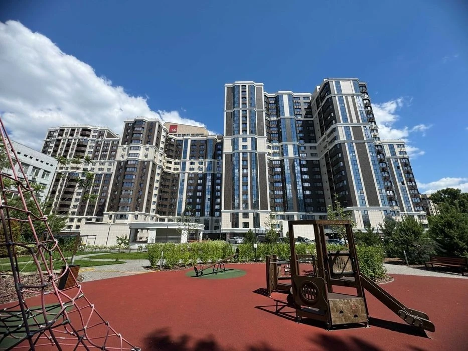 WITHOUT % Sale of 3 rooms for repair in Shevchenkivskyi residential complex Zolotoustivska