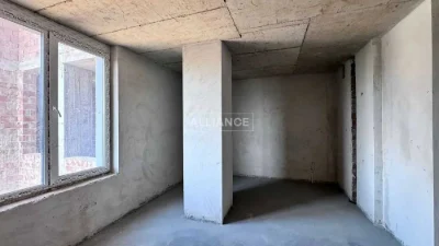 Продаж 1 км квартира в готовому будинку , біля центру