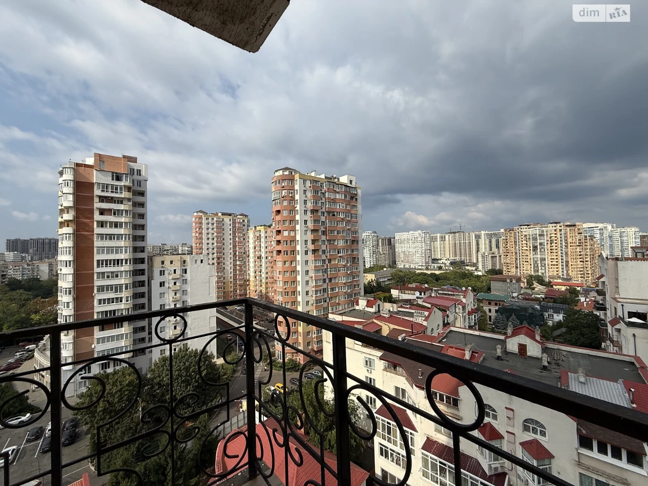 Продажа квартир Приморский.