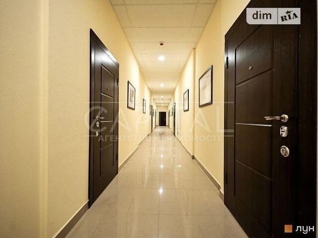 Sale of 3-room apartment 400 sq. m on Mykhayla Boychuk St. 17 • ID