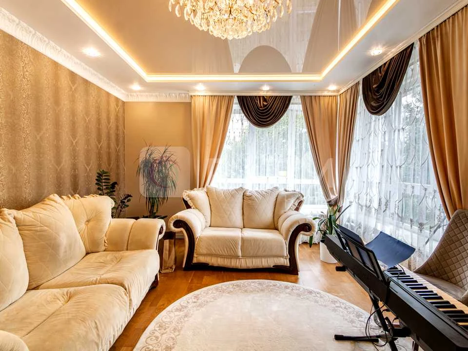 Apartment. Ivano-Frankivsk, Pasichna St.