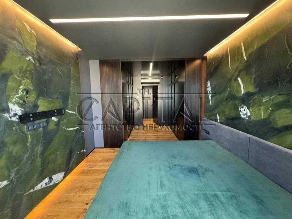 For sale / Apartment / 82 m2 / Residential complex French Quarter 2 / Pecher