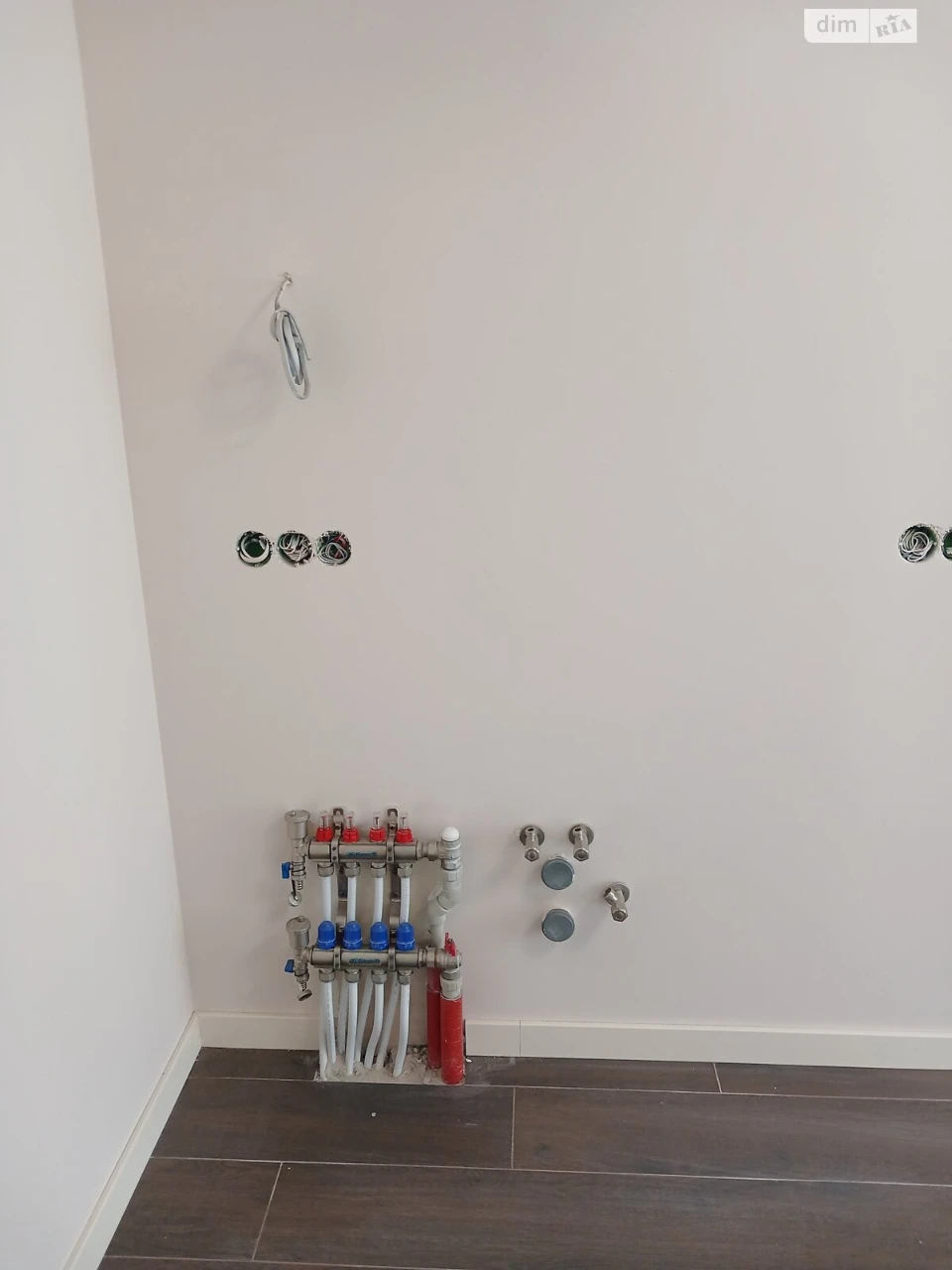 For Sale Apartment Center