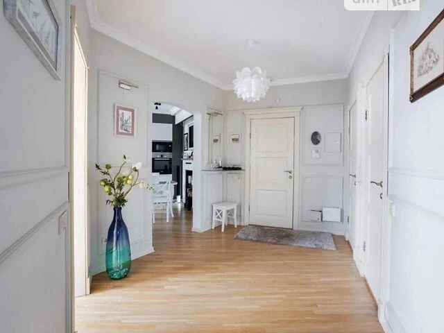 Sale of 3-room apartment 87 sq. m. on Sim'yi Kulzhenkiv 35 • ID
