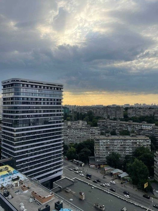 One-room apartment for sale in a prestigious business class residential complex
