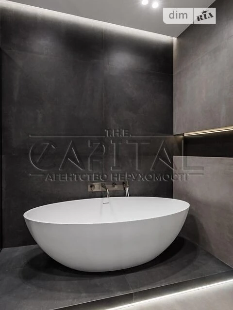 Sale of 2-room apartment 85.1 sq. m. on Andriy Verkhoglyada Street • ID