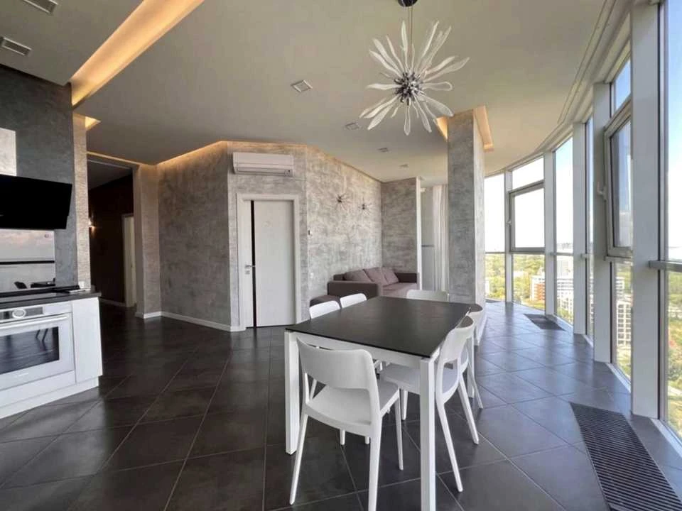 Apartment. Odesa, French Boulevard.