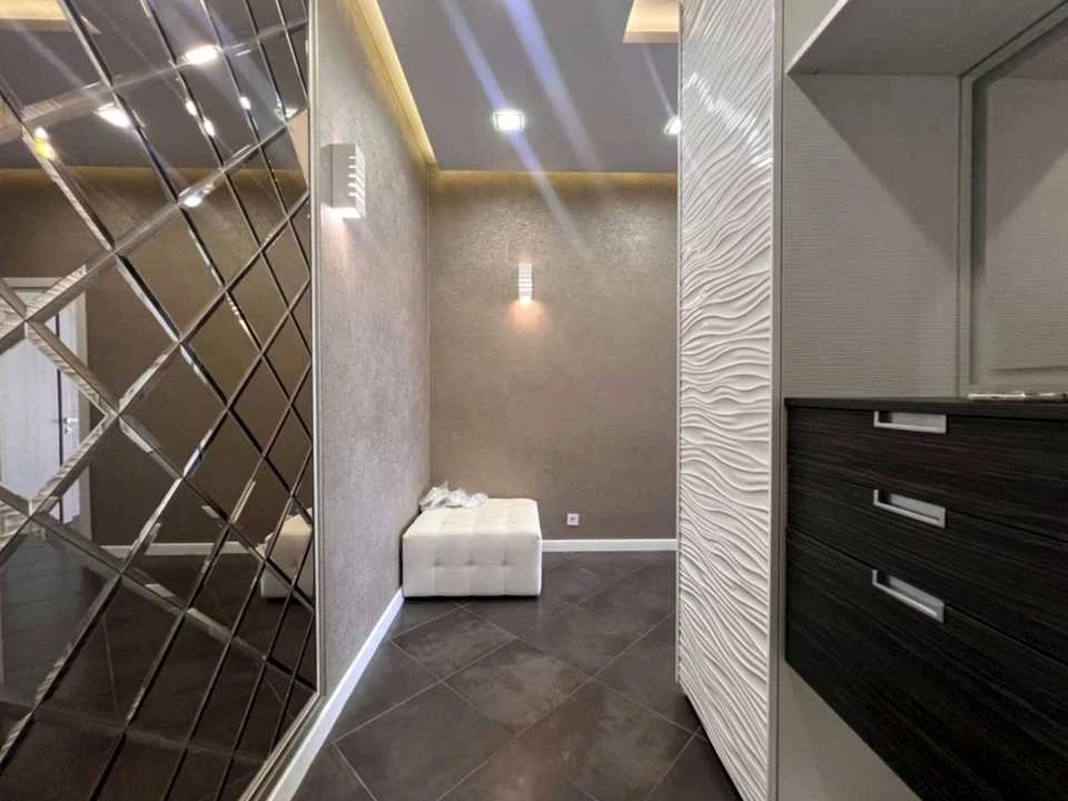 Apartment. Odesa, French Boulevard.