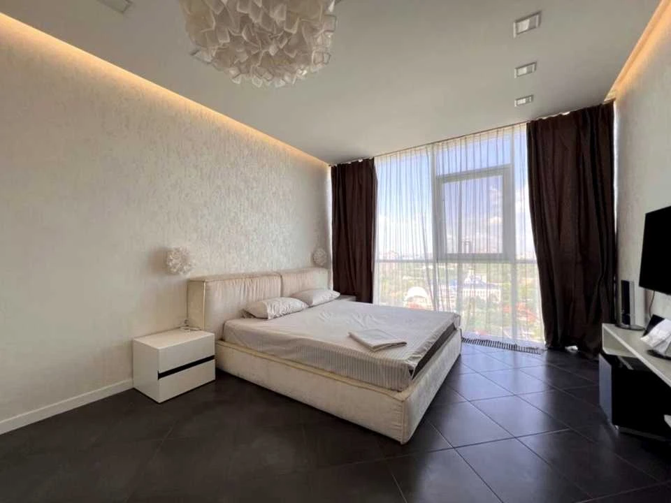 Apartment. Odesa, French Boulevard.