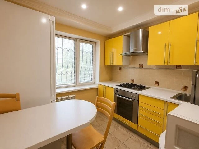 Sale of 3-room apartment 56.7 sq. m. on Entuziastiv Street 19/1 • ID