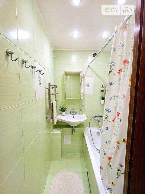 Sale of 3-room apartment 56.7 sq. m. on Entuziastiv Street 19/1 • ID