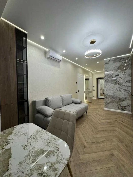 1к.квартира, ЖК Династія, меблі+техніка , 2 поверх, цегла, к