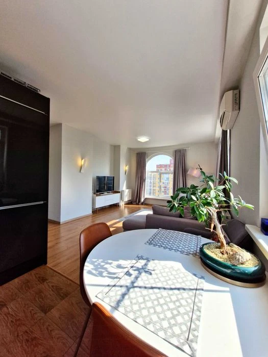 I am selling a large apartment of 60m. 1 bedroom + kitchen-living room of 25m.