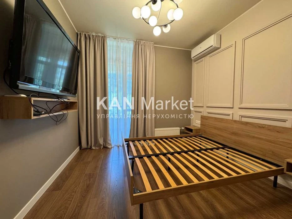 Sale of a 1-room apartment with renovation in the Respublika residential complex