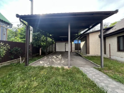 House for sale in Vinnytsia 140m2, 7 acres of land.