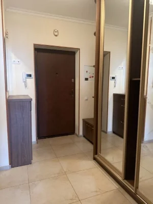 Продажа 2х комнатной квартиры Соборности 30