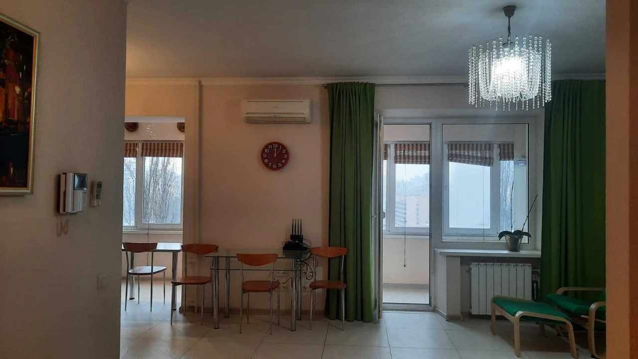 2-room apartment for sale 68 m², Pecherskyi Uzviz, 8