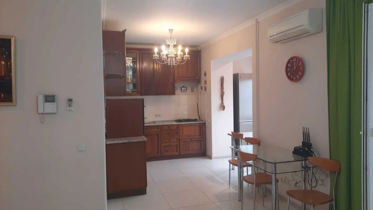 2-room apartment for sale 68 m², Pecherskyi Uzviz, 8