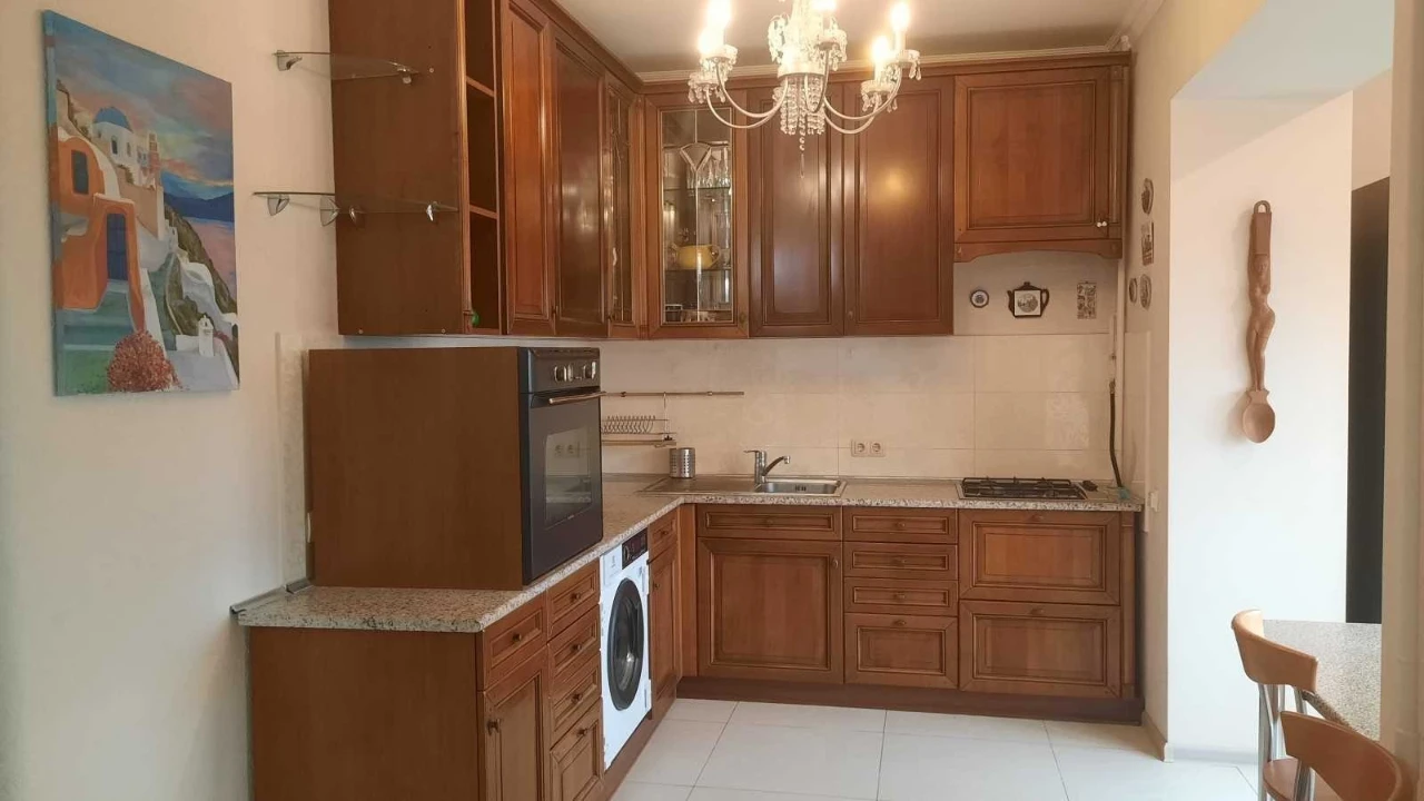 2-room apartment for sale 68 m², Pecherskyi Uzviz, 8