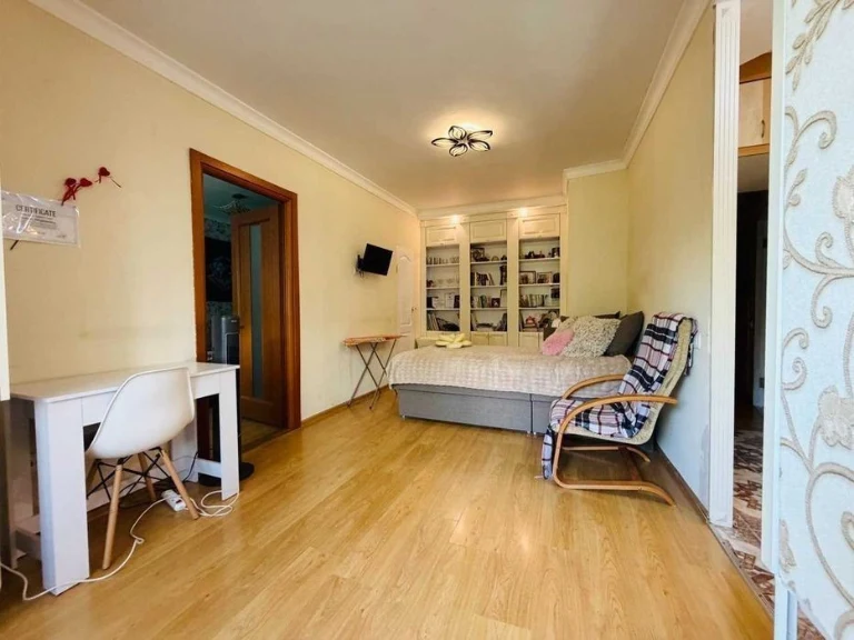 NO COMMISSION, 2-room apartment with renovation, furniture and appliances, Ser