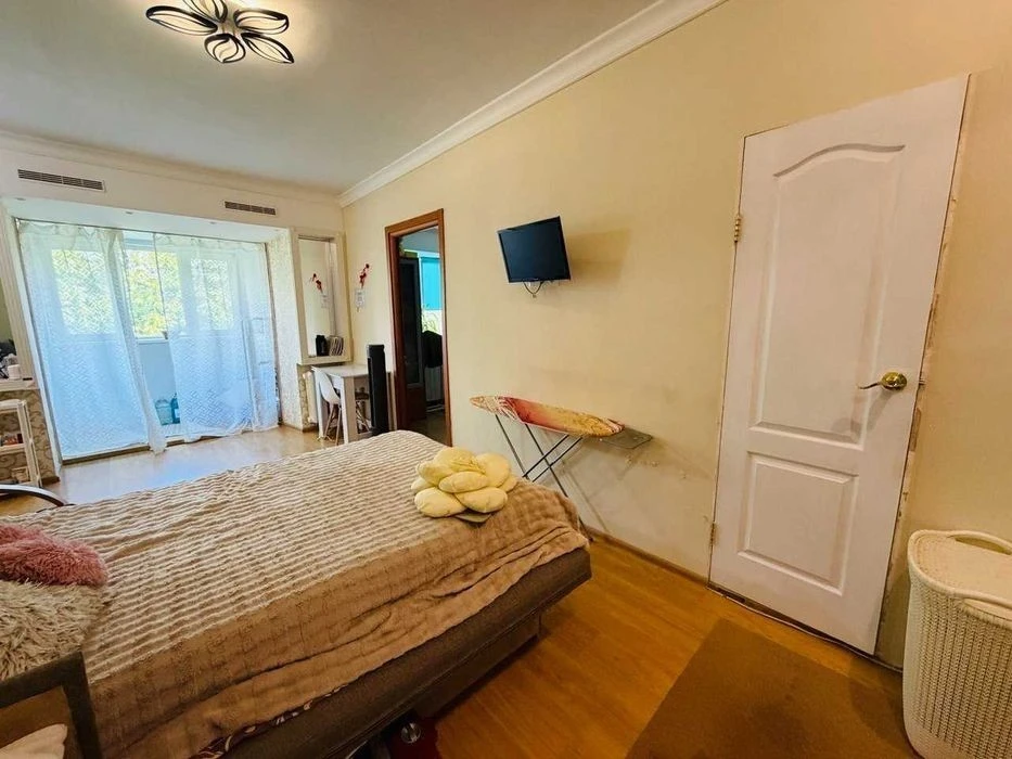 NO COMMISSION, 2-room apartment with renovation, furniture and appliances, Ser