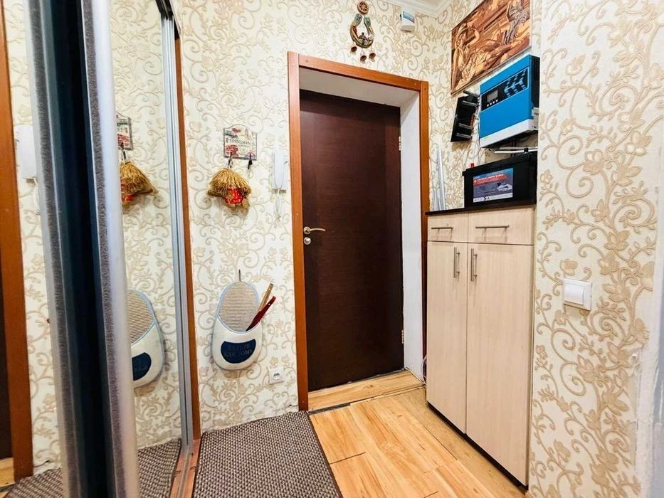 NO COMMISSION, 2-room apartment with renovation, furniture and appliances, Ser