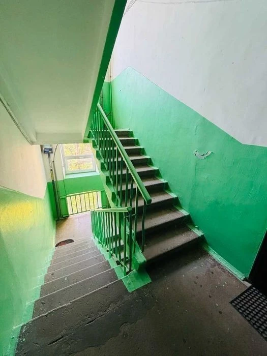 NO COMMISSION, 2-room apartment with renovation, furniture and appliances, Ser